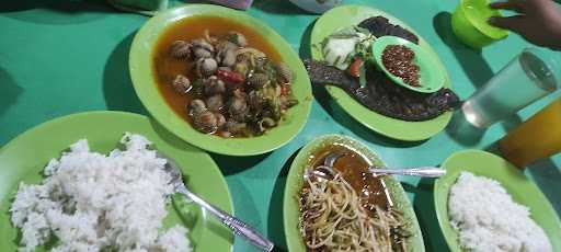 Seafood Dan Pecel Lele Bu Sri 3