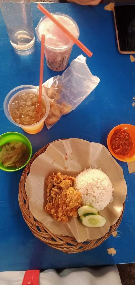 Warung Nasi Davani 4