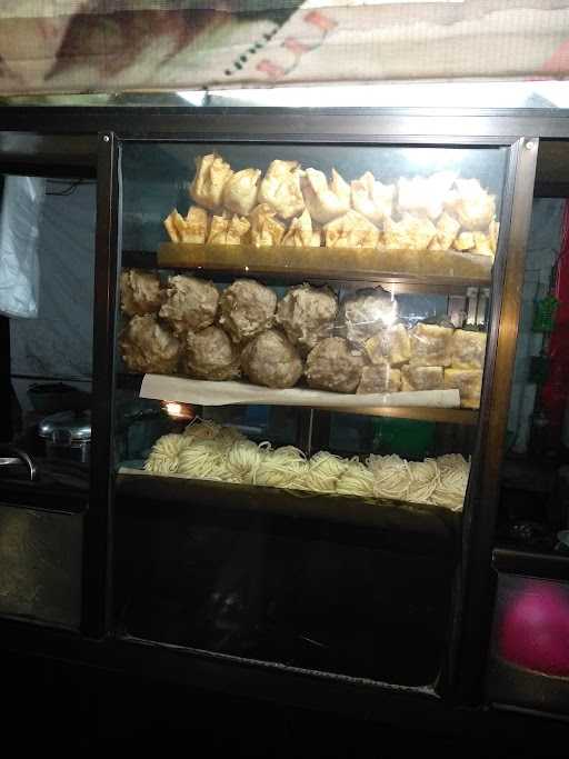 Bakso Gede Morolego Restaurant 2