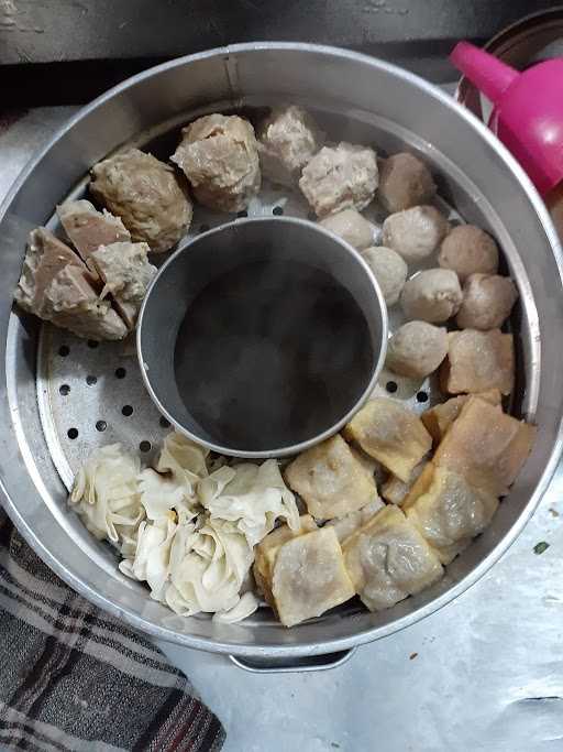 Bakso Gede Morolego Restaurant 1