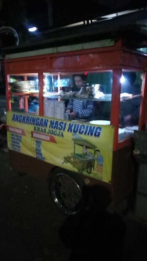 Angkringan Sego Kucing 9