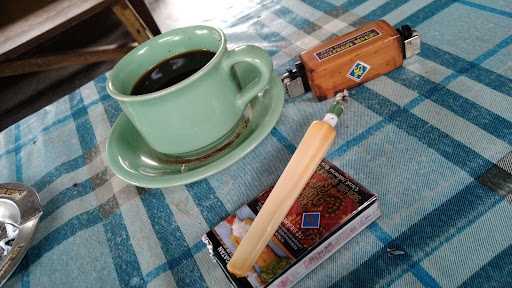 Warung Kopi St & Rokok St 1