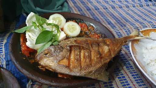 Bebek Goreng Mbak Lik Kepanjen 6