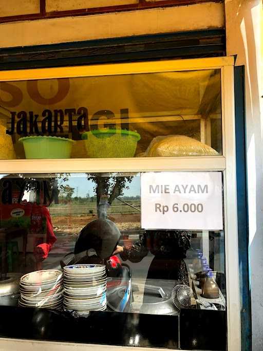 Jakarta Bakso & Noodle Shop 10