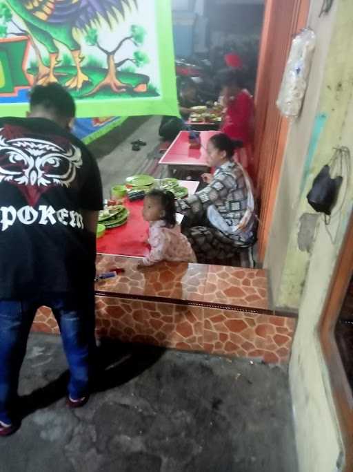 Lalapan Lamongan Nagehi Nasi Uduk 4