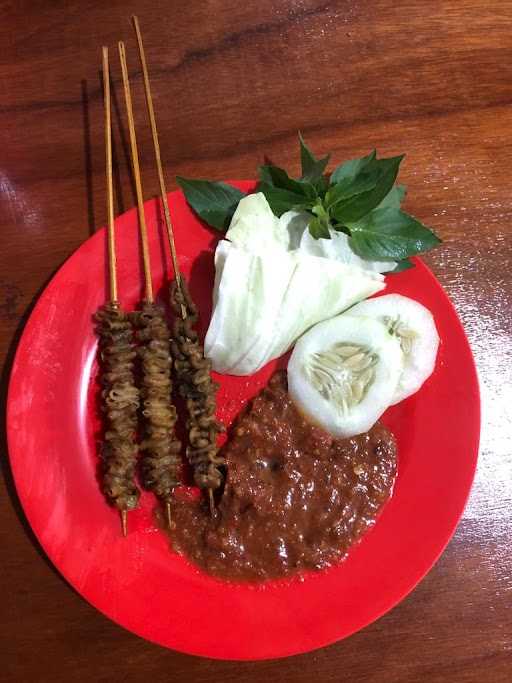 Lalapan Nasi Uduk & Soto Ayam Lamongan 9