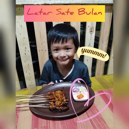 Latar Sate Bulan 3