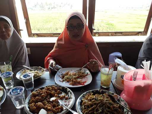 Warung Lesehan Gendis 2