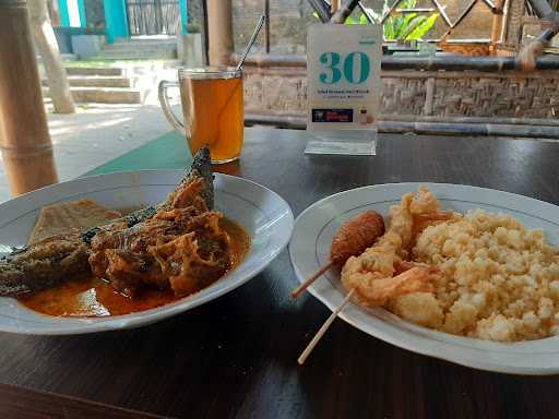 Warung Nayamul 3