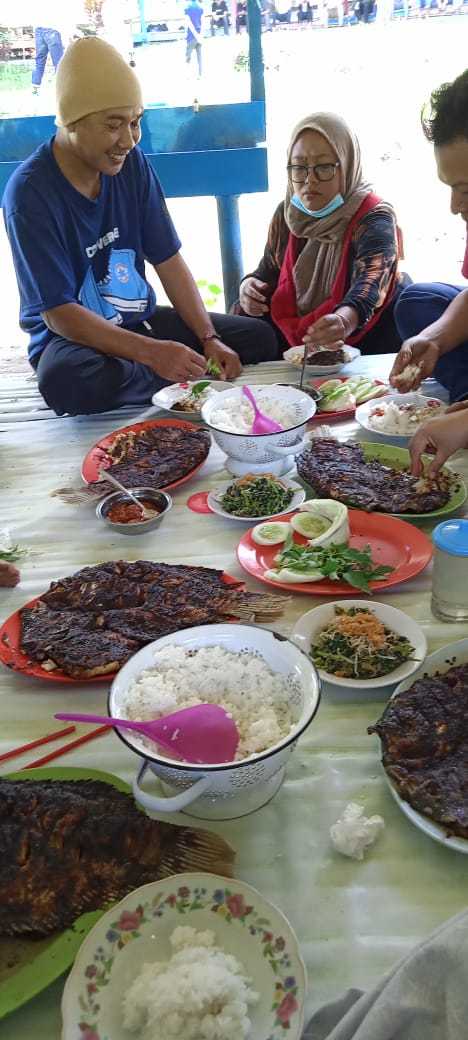 Wisata Pemancingan Dan Warung Makan Keluarga 4