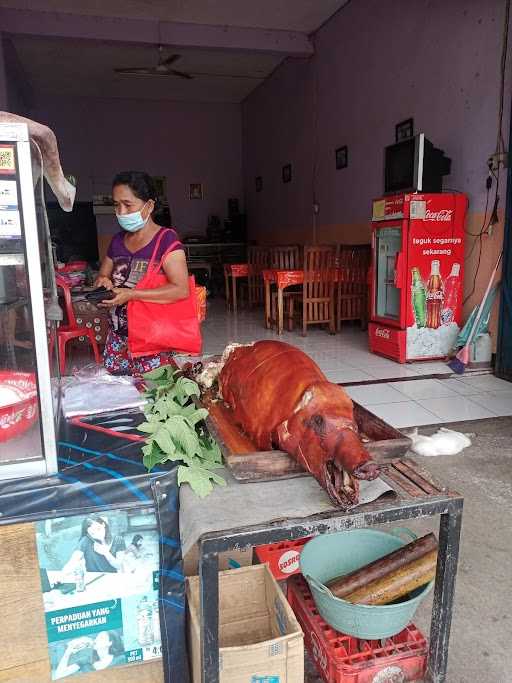 Warung Babi Guling Buk Pradnya 3