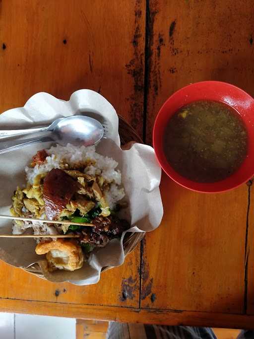 Warung Babi Guling Yastika 8