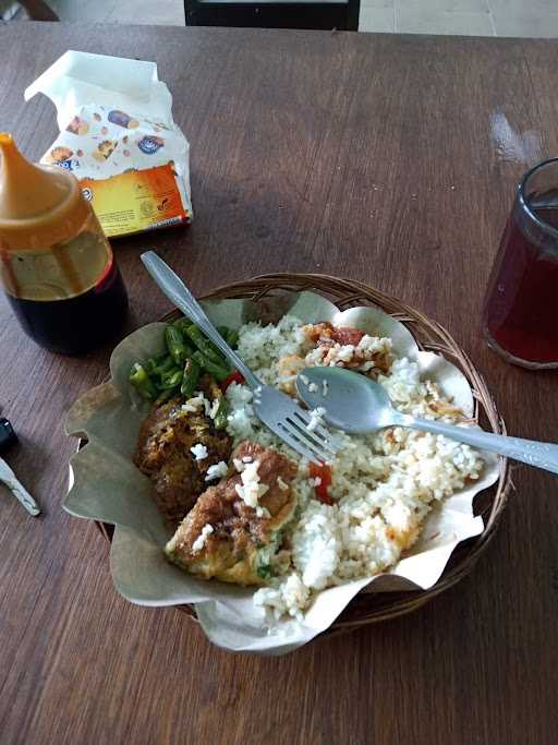 Warung Mekar Sari 9