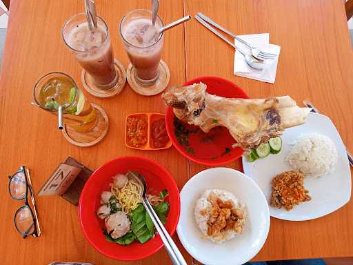 Gubug Desa Cafe & Resto 9