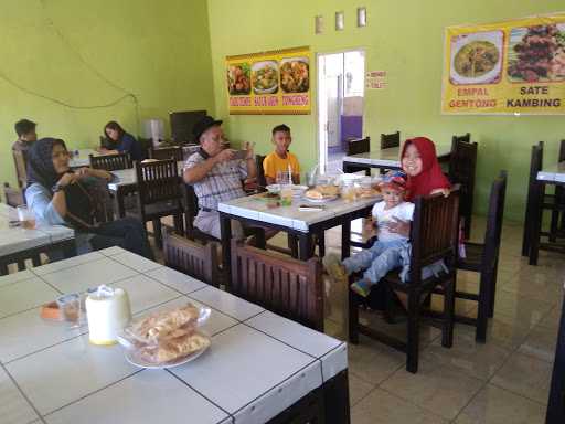 Rumah Makan Nazwa 7