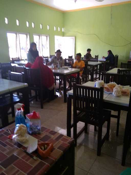 Rumah Makan Nazwa 2