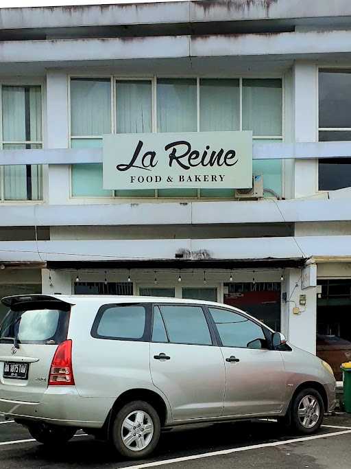 La Reine 2