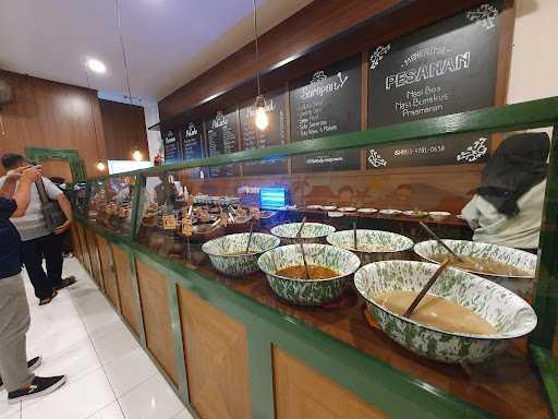 Resto Mbok Rodjo • Citraland Banjar 10