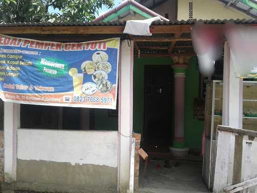 Kedai Pempek Cek Tuti 3