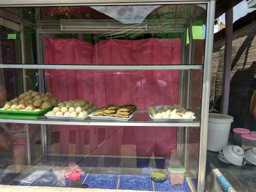 Kedai Pempek Cek Tuti 2