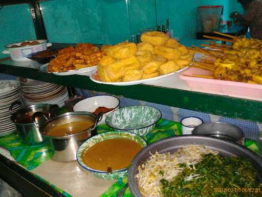 Warung Pecel Tumpang Bu Dewi 4