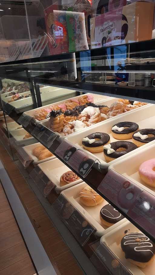 Mister Donut Cirebon 5