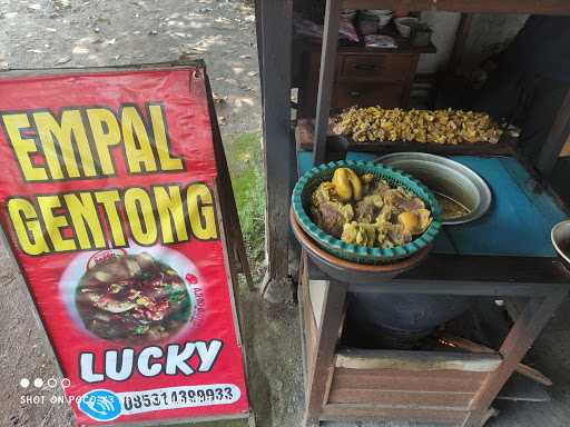 Empal Gentong Lucky 10