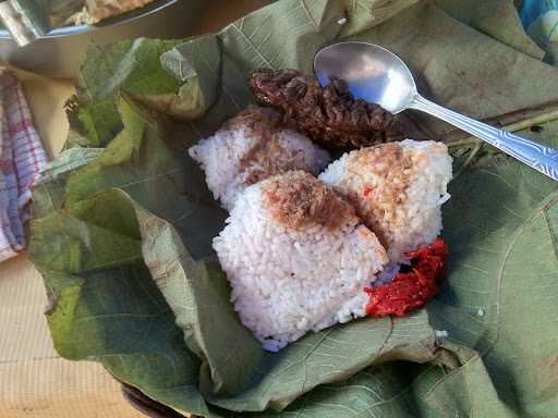 Nasi Jamblang Mas Ahmad Nawawi 3