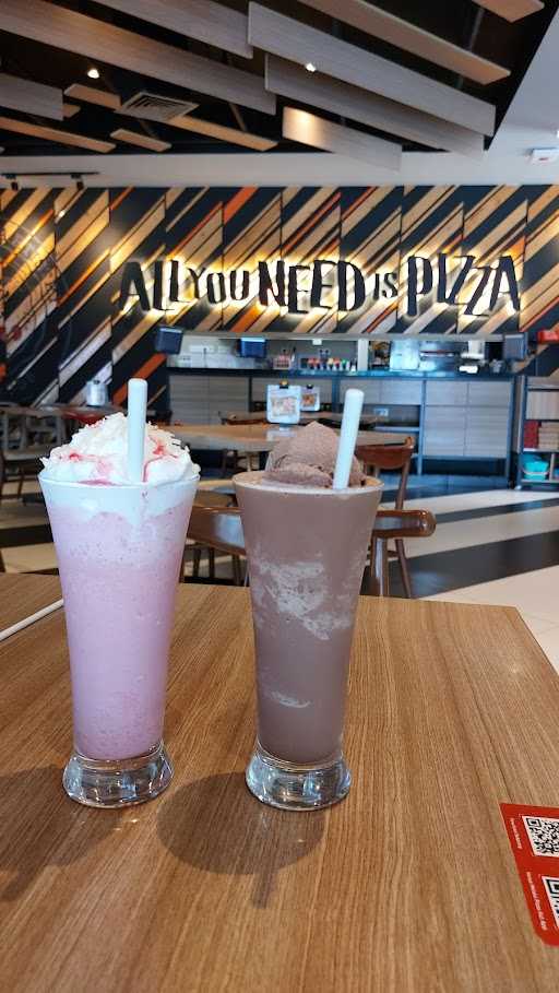 Pizza Hut Restoran - Pemuda Cirebon 3