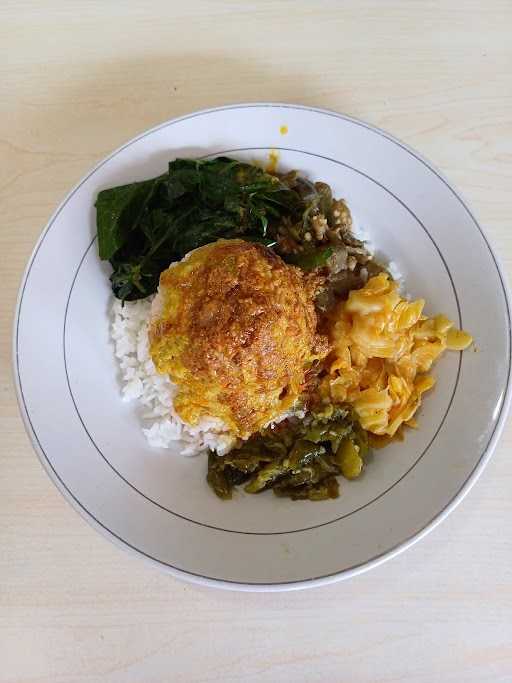 Rumah Makan Dendeng Balado Irgi 7