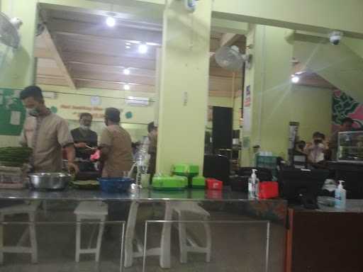 Warung Bu Nur 7