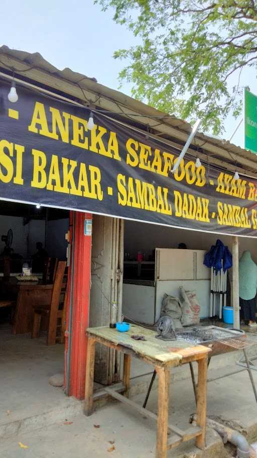 Warung Makan Ikan Bakar & Seafood Bima 8