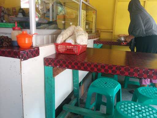 Warung Nasi Kuningan 3