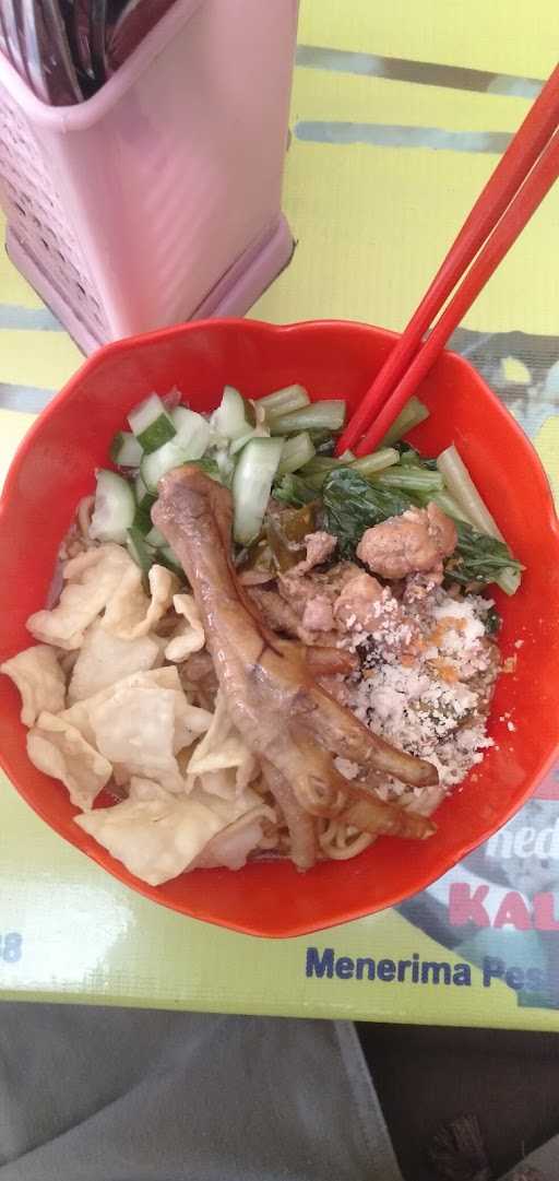 Mie Gobyos Kedai Hepi Kalisabuk 3