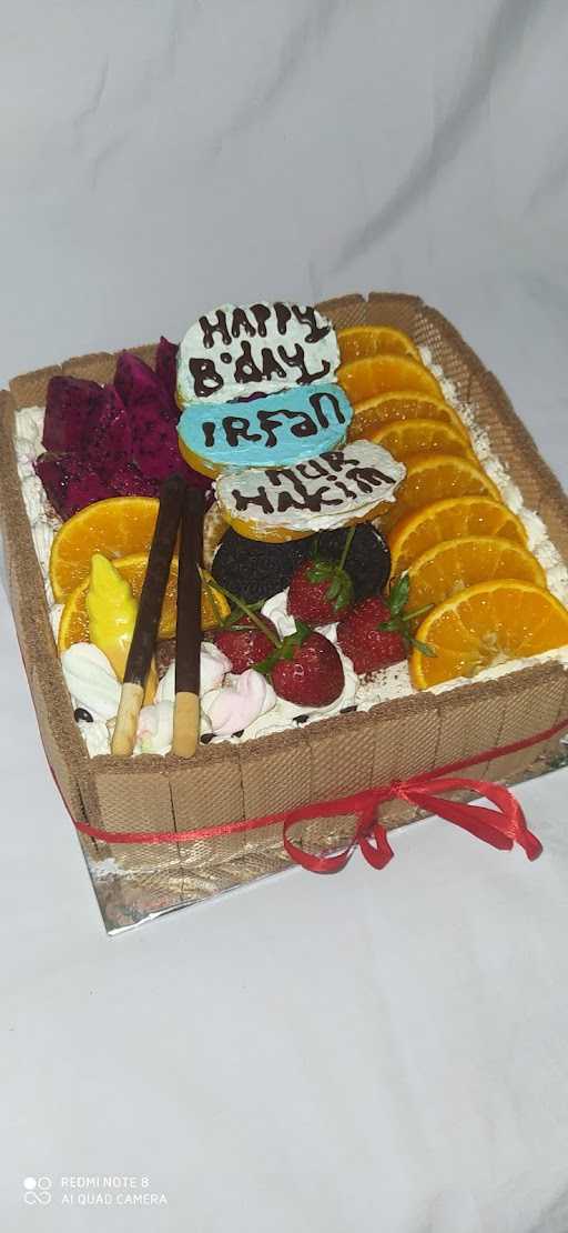 Party Cake & Bakery 6