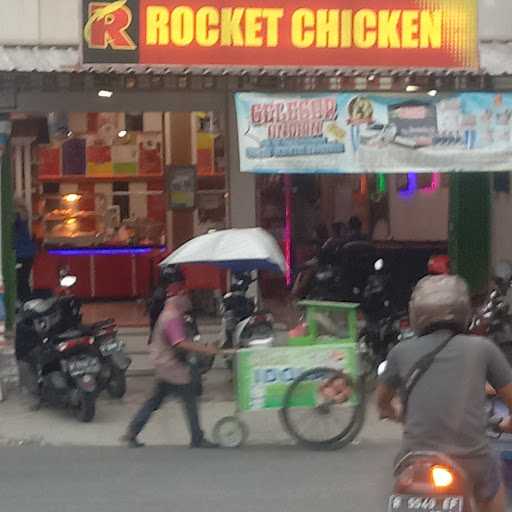 Rocket Chicken Kuripan Kidul 6