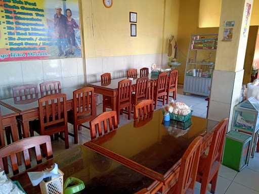 Rumah Makan Putri H. Jahid 8