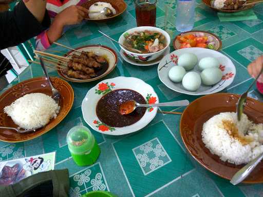 Rumah Makan Putri H. Jahid 1