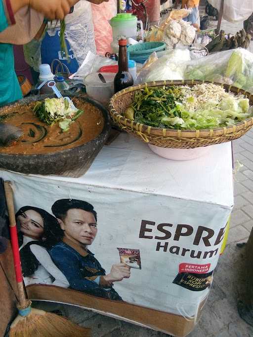 Warung Rujak Mba Nunung 3