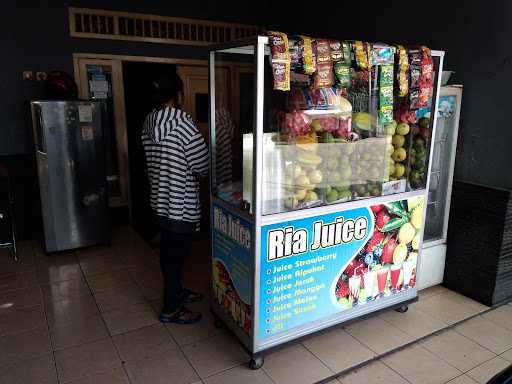 Ria Juice 4