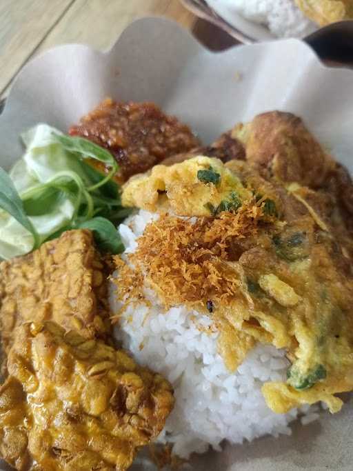 Ayam Penyet & Nasi Goreng Pintu Seribu 1