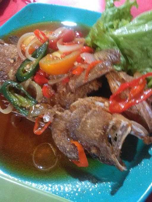 Cahaya Laut Seafood 1