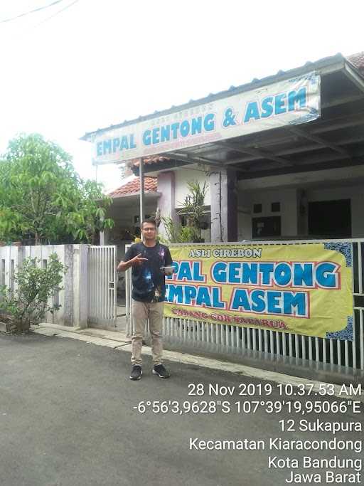 Empal Gentong Jakober Gor Saparua 4