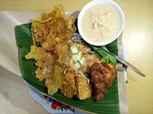 Nasi Pecel Pincuk Putri Kediri 7