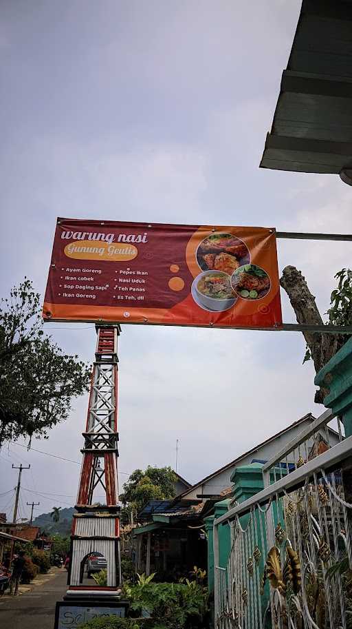 Warung Nasi Gunung Geulis 4