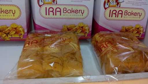 Ira Bakery Klambu 7