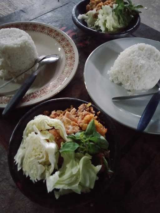 Ayam Geprek Kencek 1