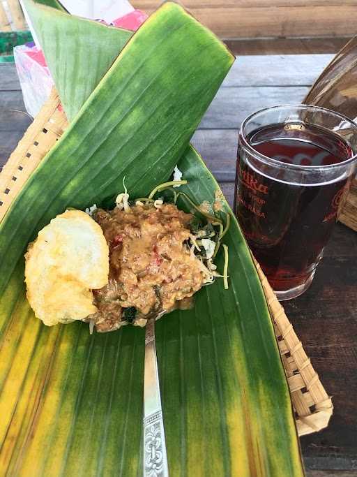 Kedai Nasi Pecel Mbak Santi 1