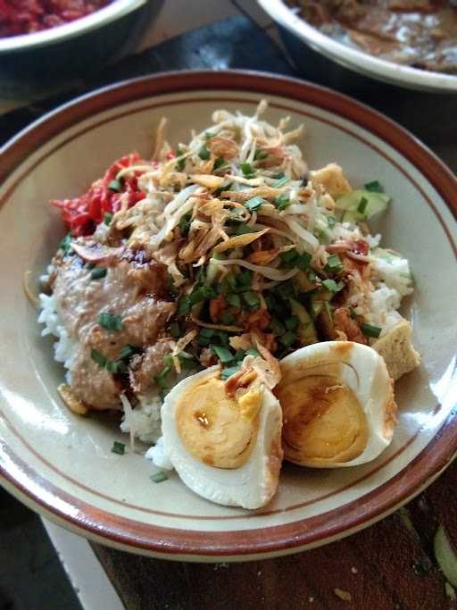 Warung Nasi Lengko Mbok Temu 8