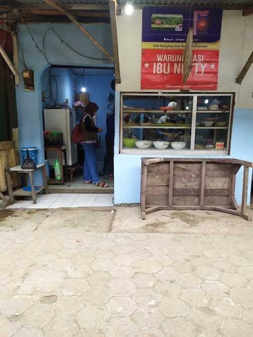 Warung Nasi Yu' Neti 9